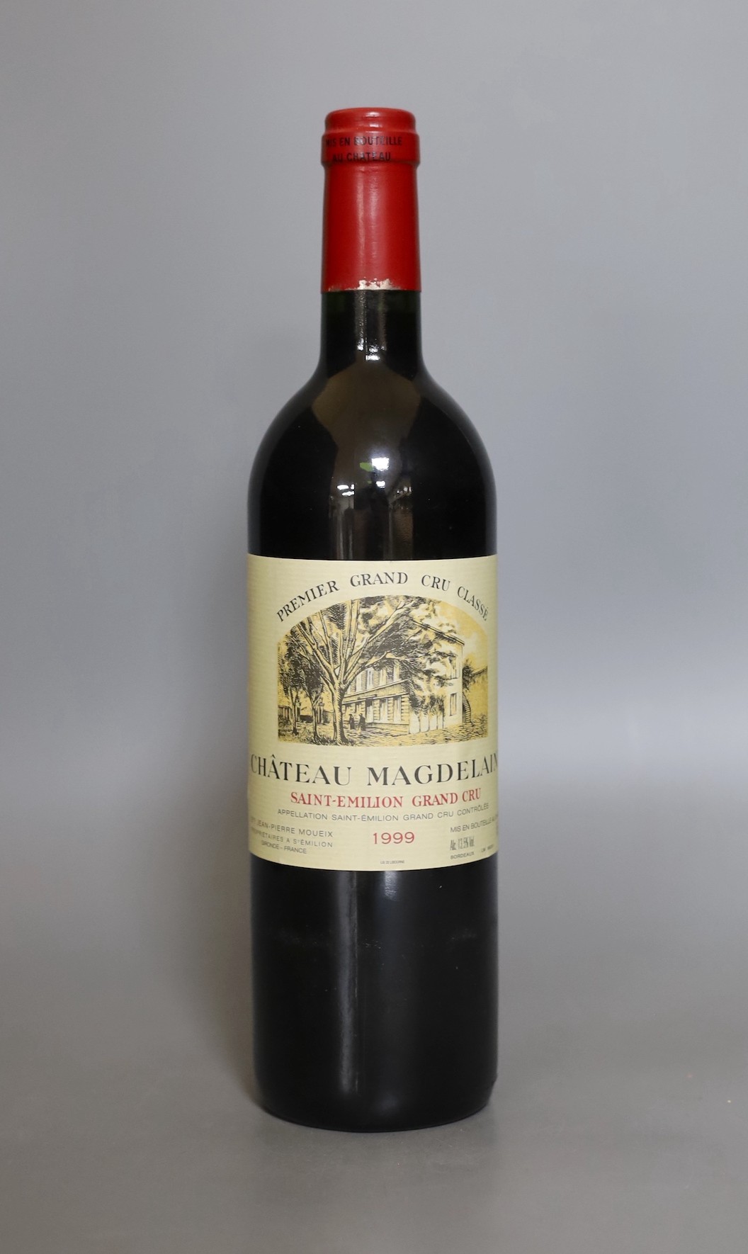 9 bottles of Chateau Magdalaine 1999